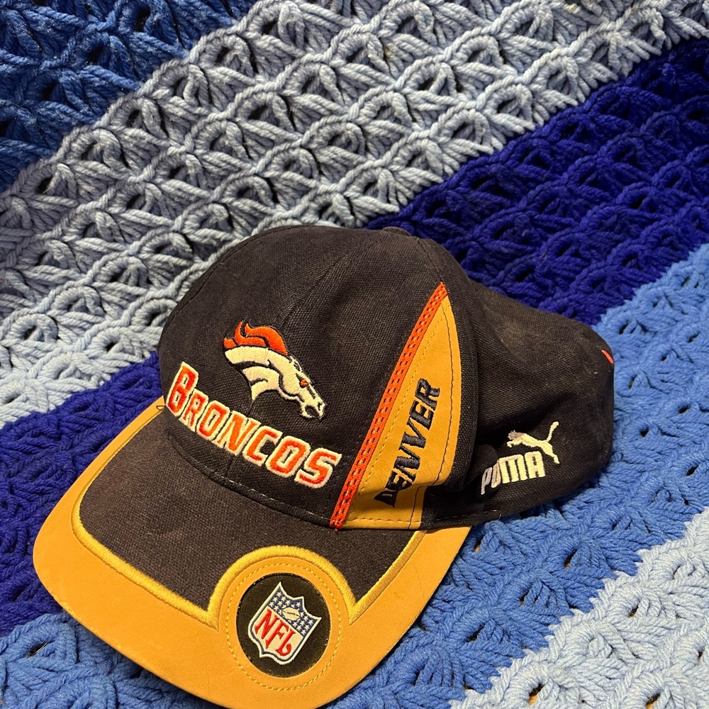 Puma Black and Gold Pro Line Cap